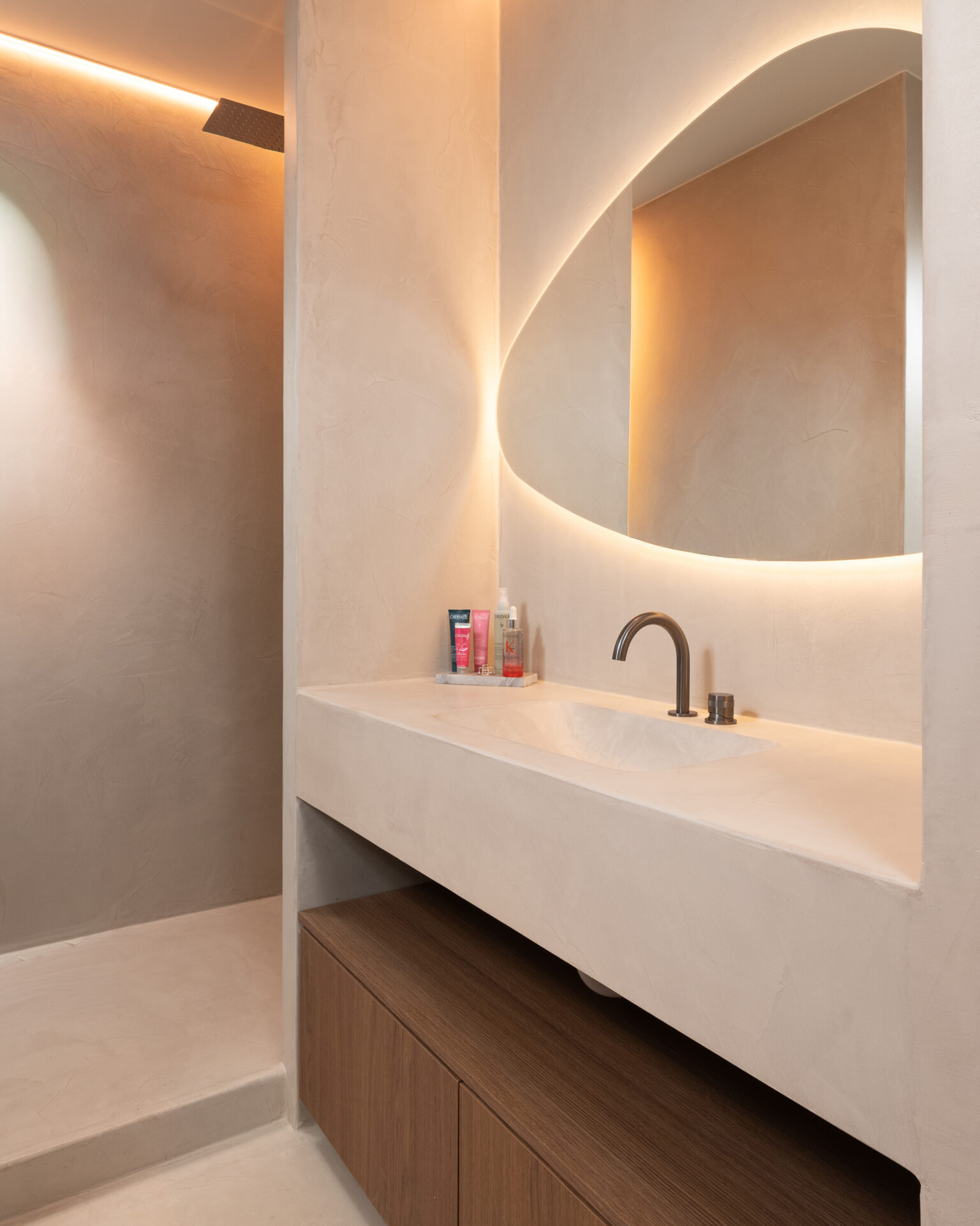 Luxe Polynature badkamer zonder voegen als oplossing tegen schimmel en zwarte voegen
